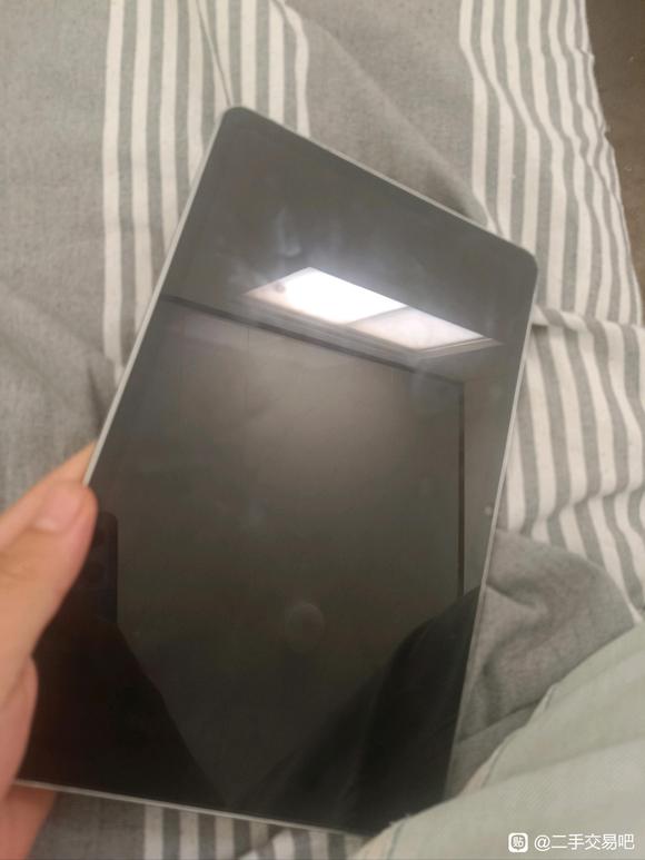出一台开不了机的华为MatePad 10.4寸平板-1.jpg