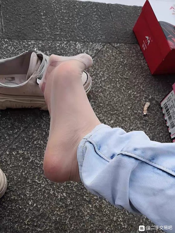 上班的路上路过打卡先，走了10几里路，袜子湿透了-1.jpg