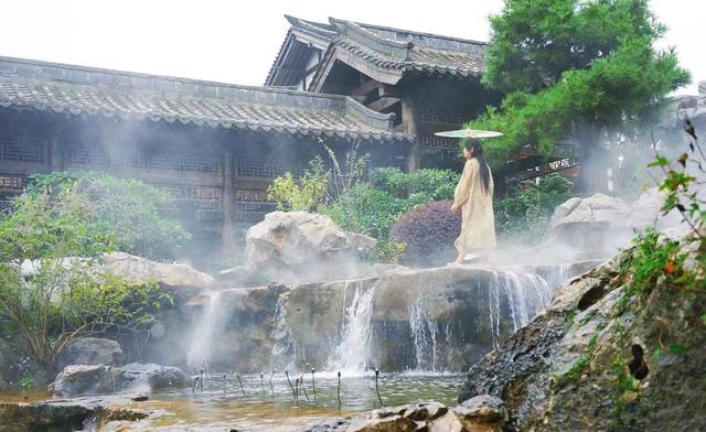 江苏有个投资100亿的国风景区，吃饭就像演武侠剧，适合全家出游-2.jpg